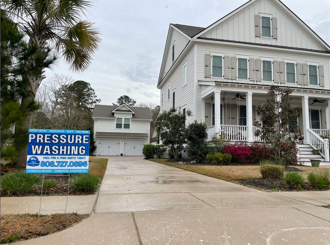 Expert Driveway Cleaning in Carolina Park, Mount Pleasant – Superior Results with Professional Equipment