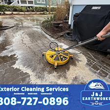 House-Washing-Gutter-Cleaning-Paver-Cleaning-on-Daniel-Island-JJ-Earthworks-Delivers-Exceptional-Results 0