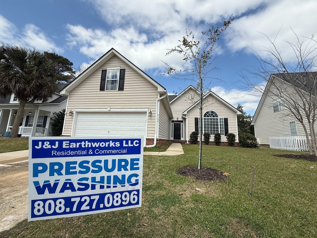 House Washing & Gutter Cleaning in Park West – Mount Pleasant’s Trusted Pressure Washing Experts