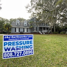 JJ-Earthworks-Delivers-Premier-House-and-Roof-Cleaning-in-Mount-Pleasants-Wakendaw-Lakes-Community 0
